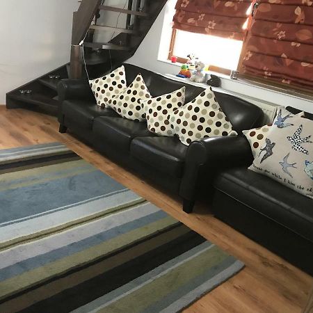 Luxury Apartment Mihai Bravu Bukares Bagian luar foto